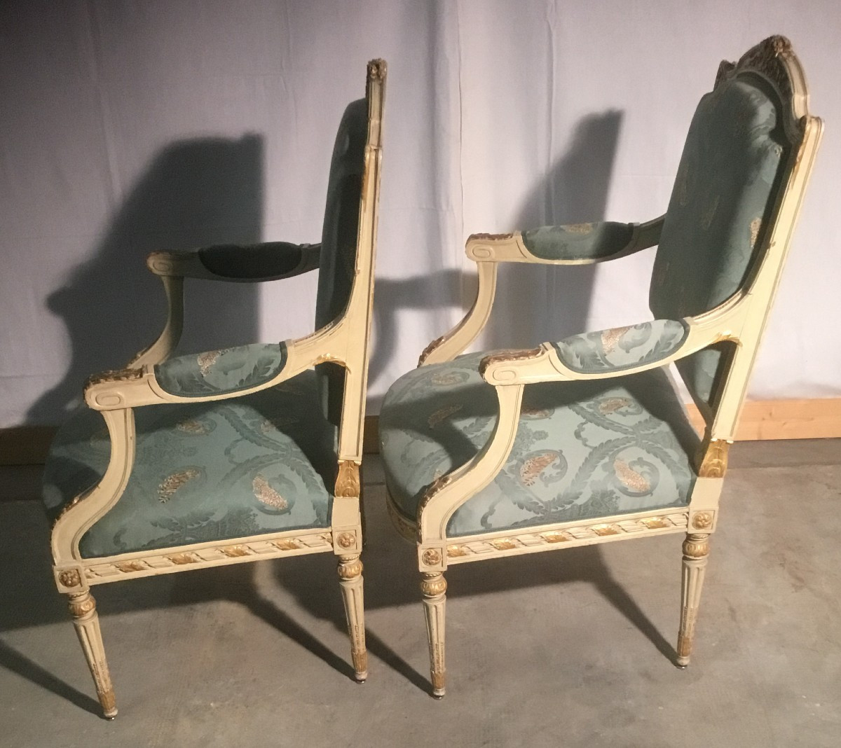 Pair Of Gold Lacquered Armchairs-photo-2