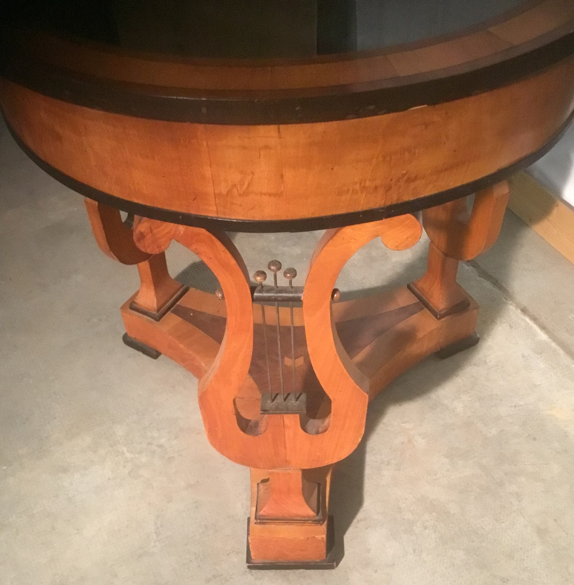 Living Room Display Case-photo-3