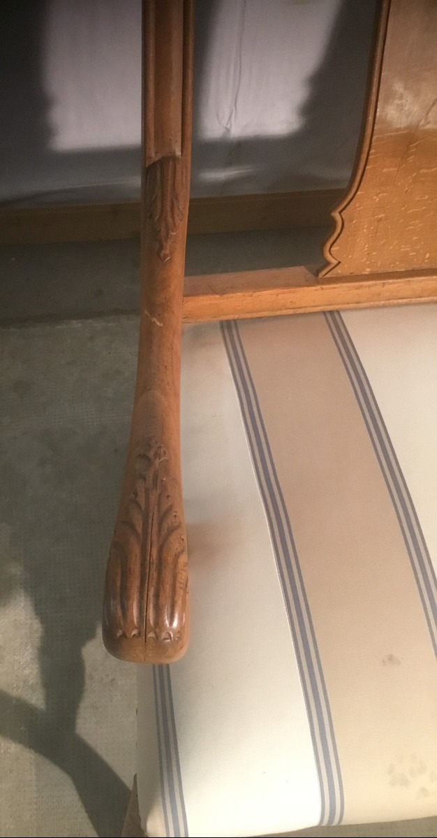 English Bench-photo-3