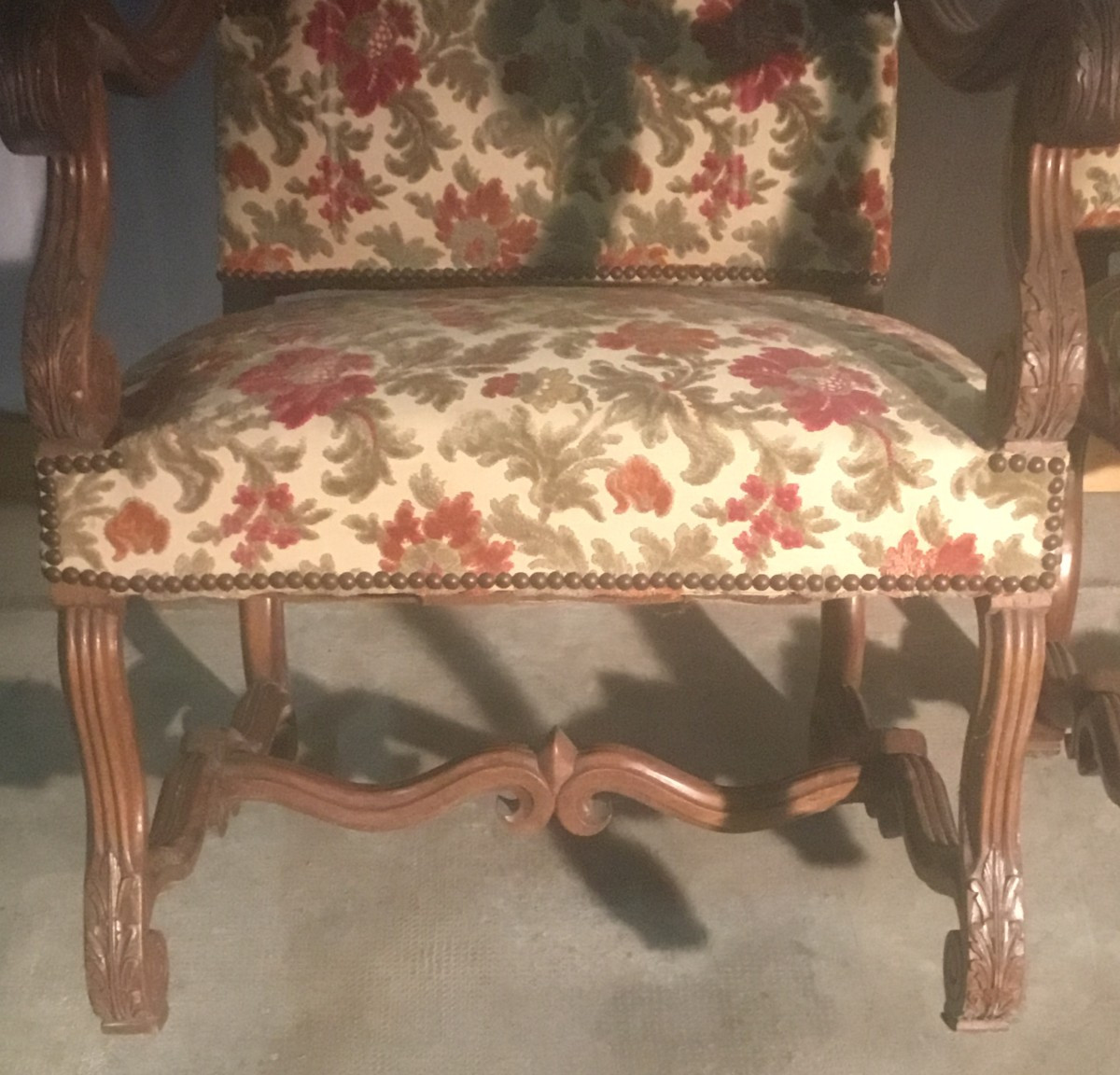 paire de fauteuil style Louis XIV-photo-1