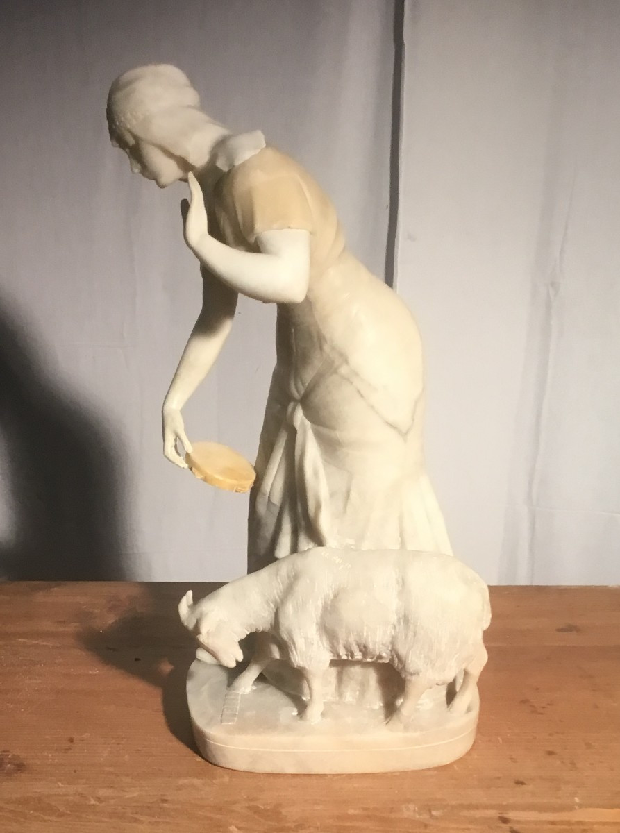 Pugi Sculpture