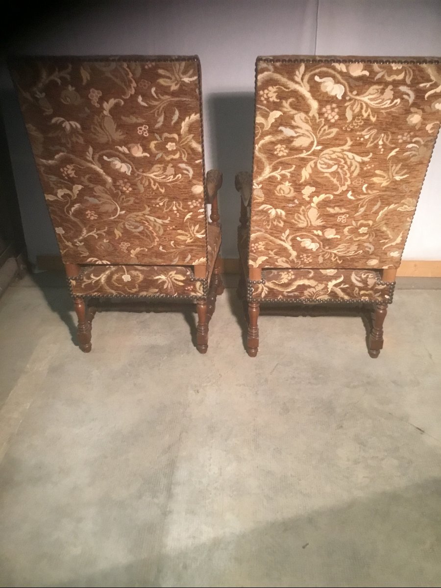 Pair Of Lion-head Armchairs-photo-1