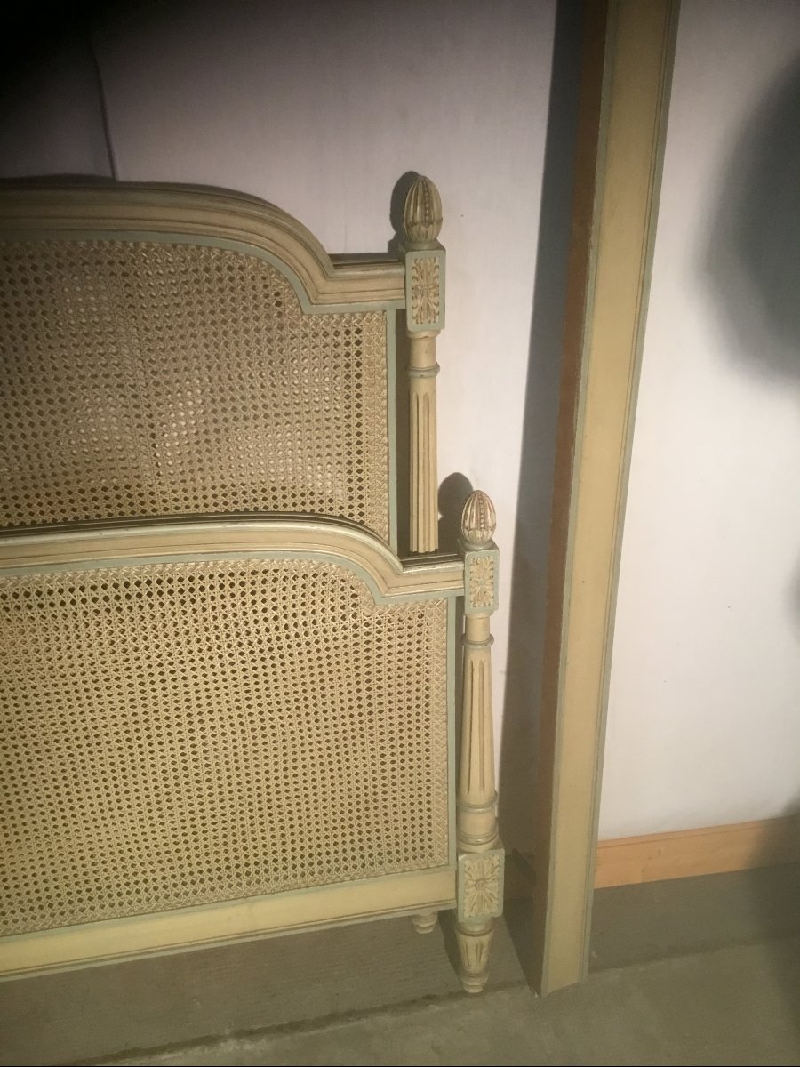 Louis XVI-style Wicker Bed-photo-1