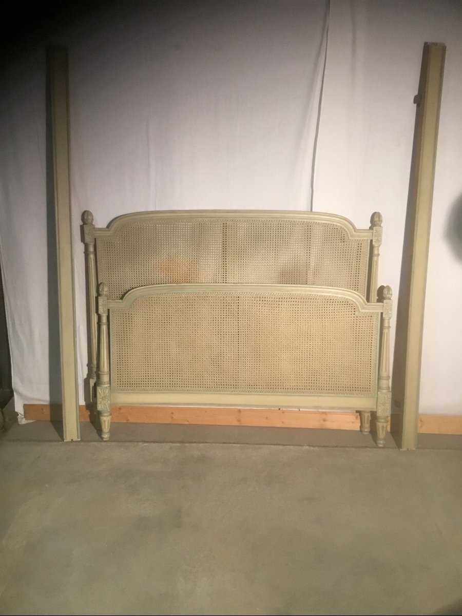 Louis XVI-style Wicker Bed