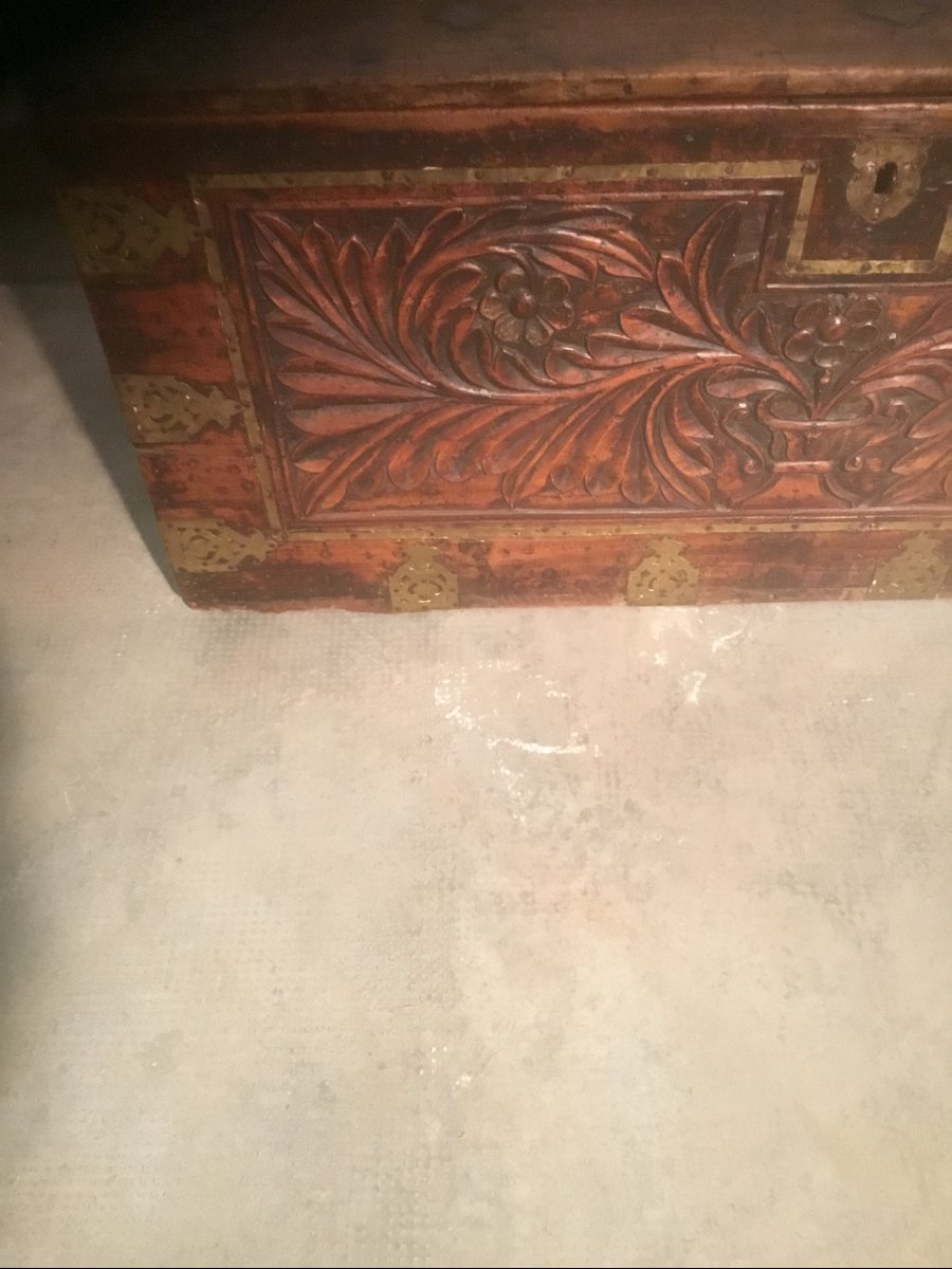 Oriental Chest-photo-3