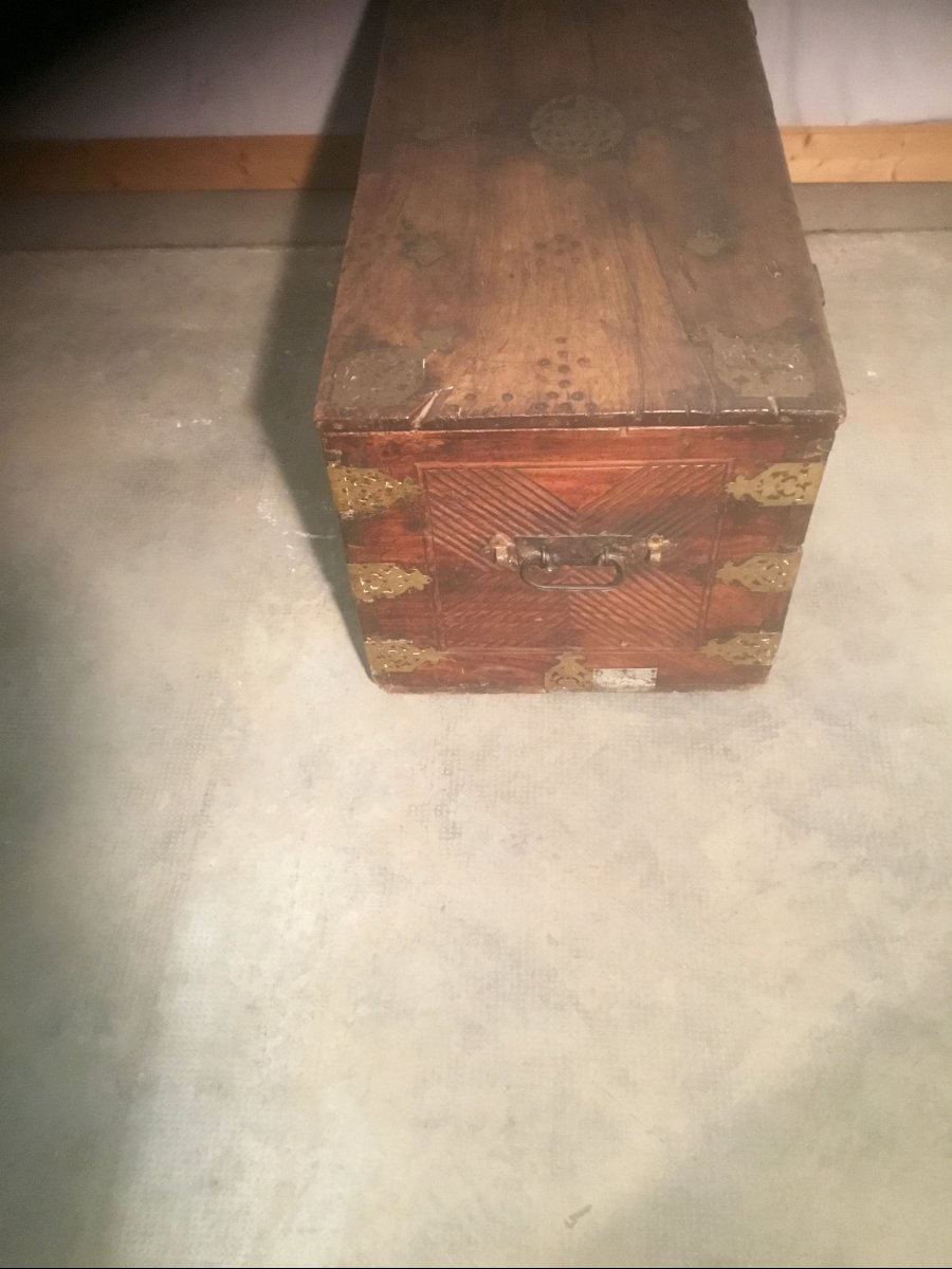 Oriental Chest-photo-1