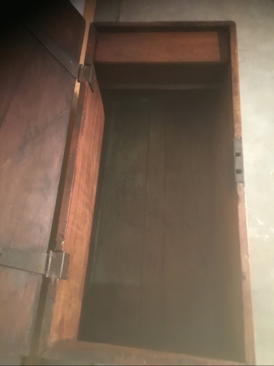 Oriental Chest-photo-5