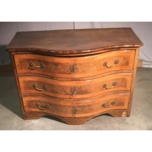 18th Century Curved Chest Of Drawers