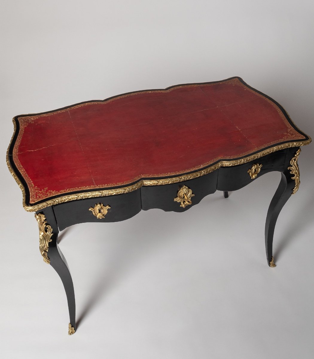 Black Lacquered Lady's Desk-photo-2