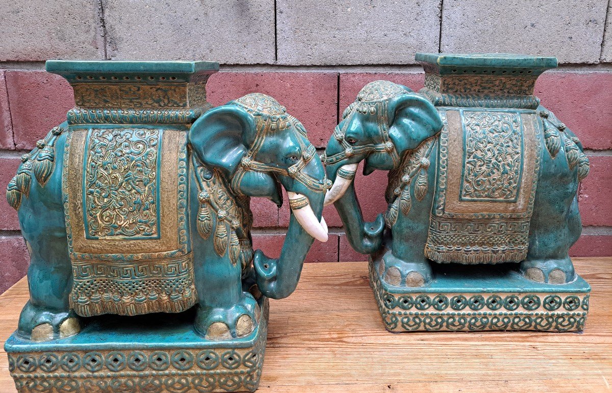 Paire D éléphants En Céramique