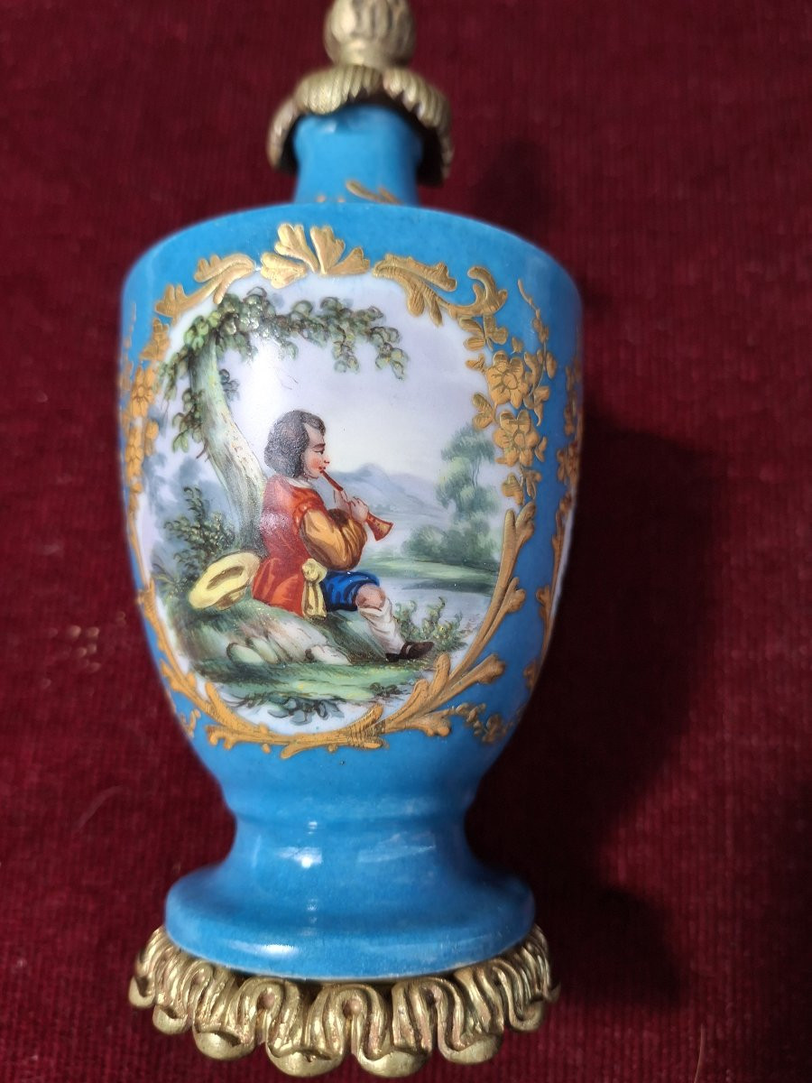 Paire de pots couverts, porcelaine Paris-photo-4