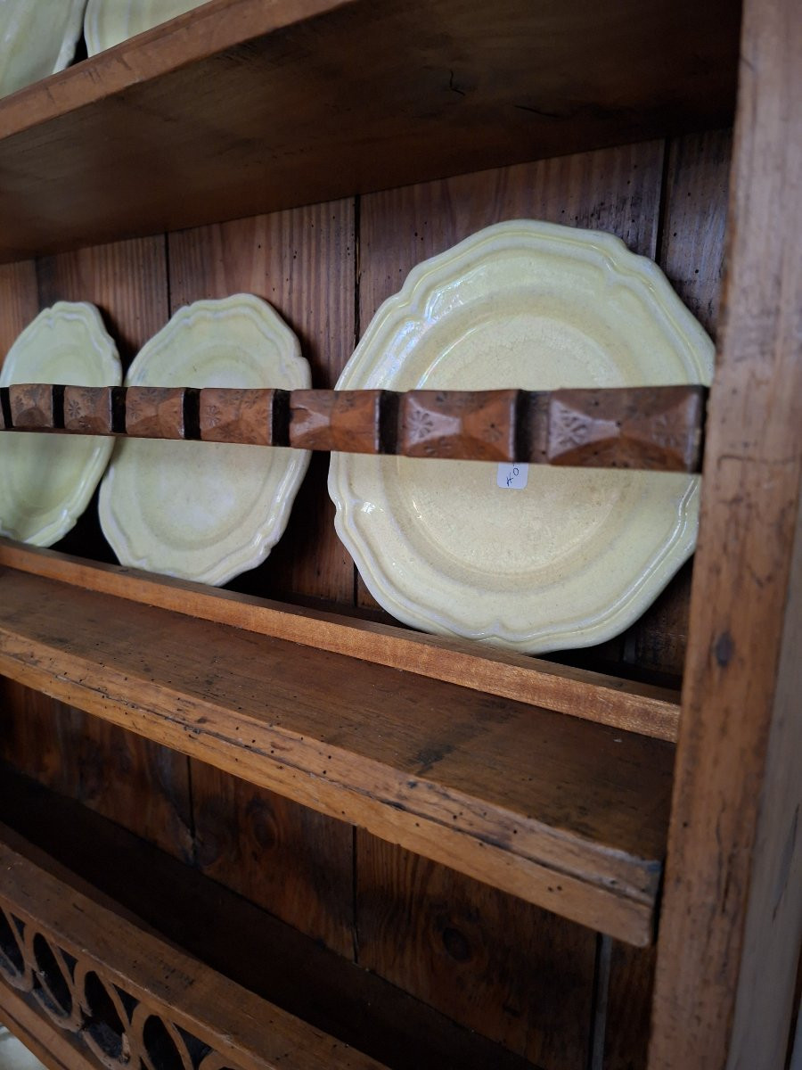 18 Inch Mountain Dresser-photo-2