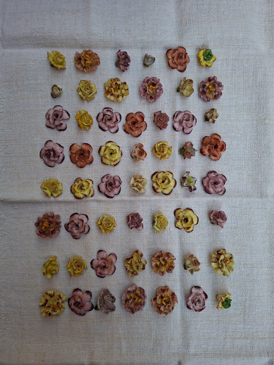 Ensemble de petites fleurs en porcelaine -photo-4