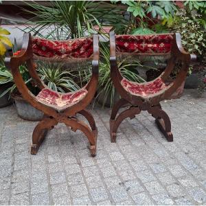 Pairede fauteuils époque 17 em