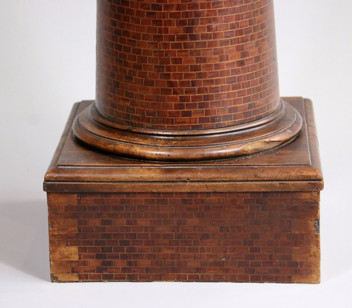 A Marquetry Pedestal Table In Trompe l'Oeil Of Bricks-photo-3