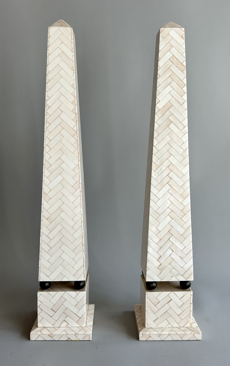 Pair Of Bone Marquetry Obelisks, Decorated With Chevrons-photo-2