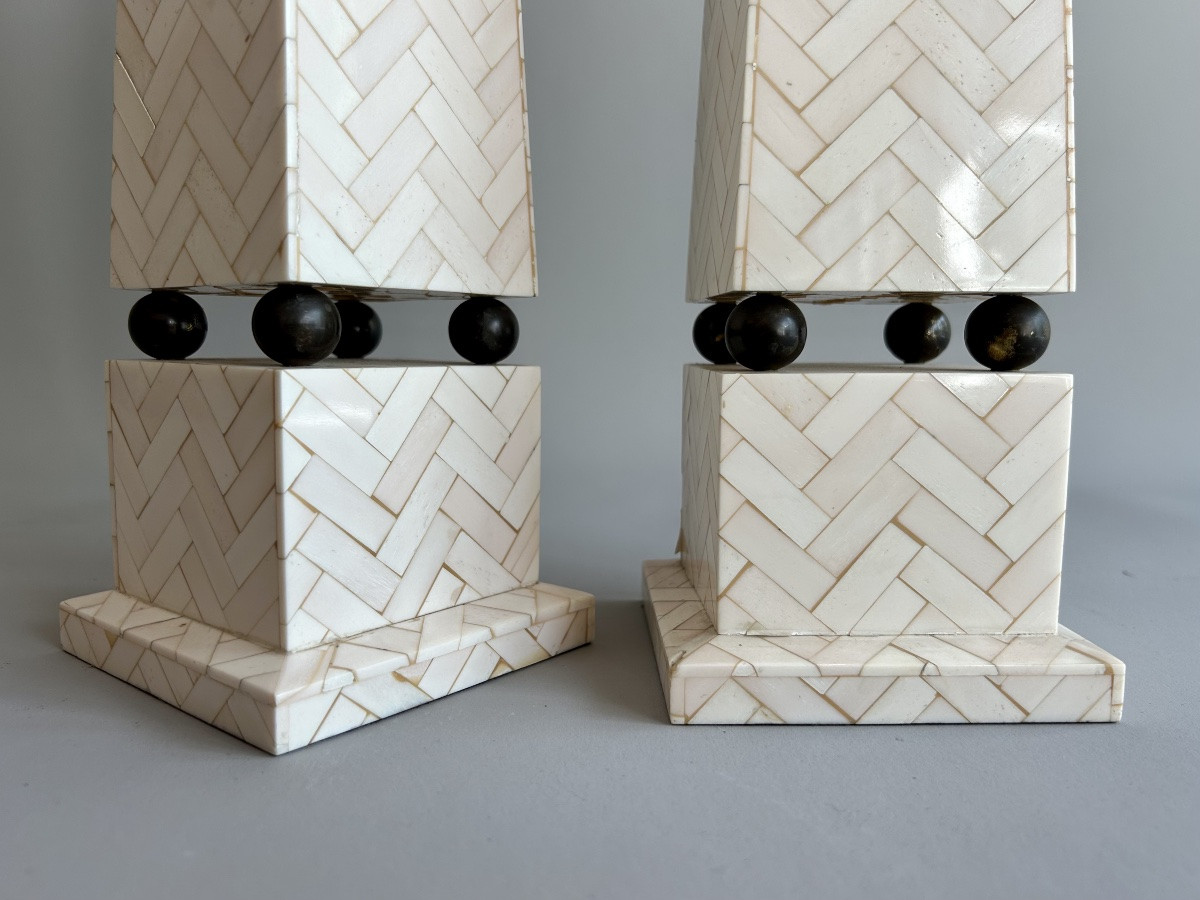 Pair Of Bone Marquetry Obelisks, Decorated With Chevrons-photo-4