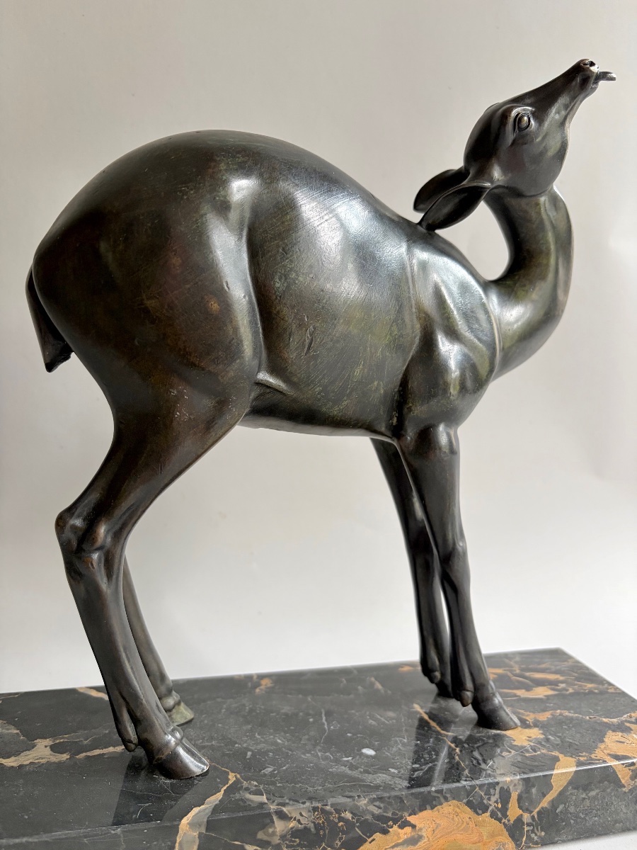 Biche Art-Déco en bronze-photo-1