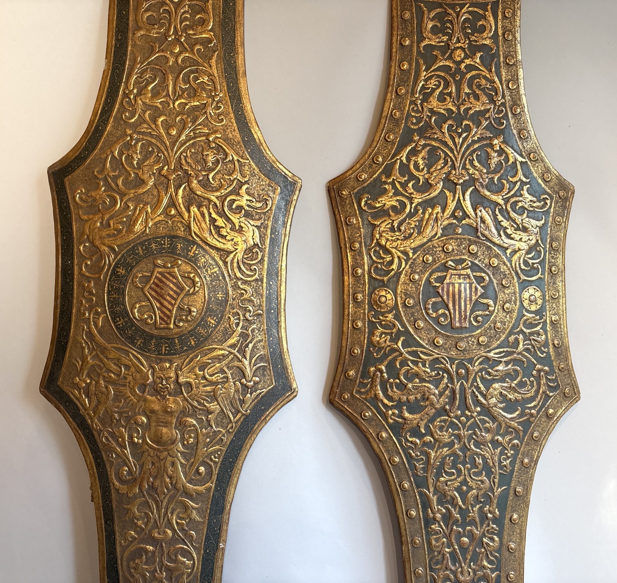 Florence, Early 19th Century, Pair Of Revival Shields-photo-2