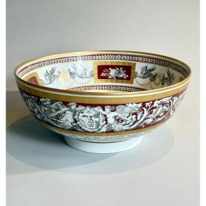 Paris, vers 1880, centre de table en porcelaine