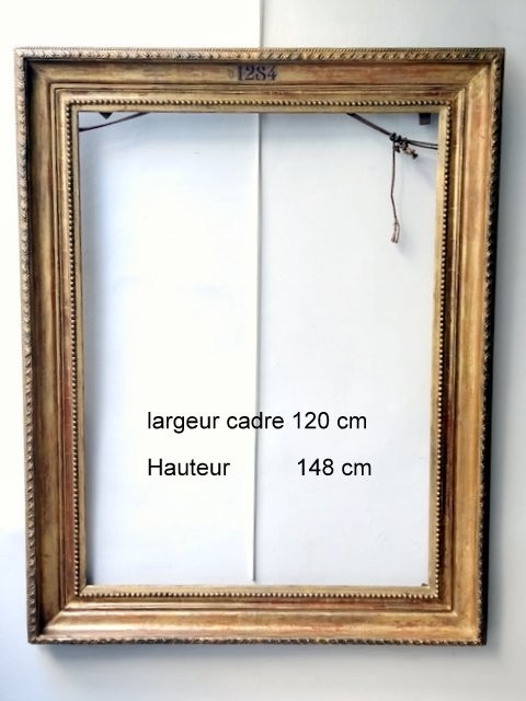 Cadre important beau modèle XIX , bois et stuc