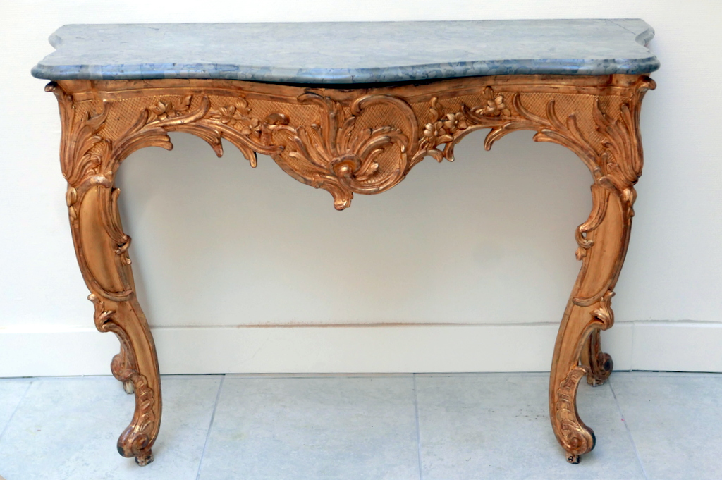 Console Bois Sculpte Et Doré, Quatre Pieds époque Regence