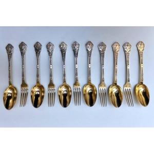 Dessert Cutlery Set - Silver-gilt. Very Beautiful Model And Coat Of Arms, 19th Century.