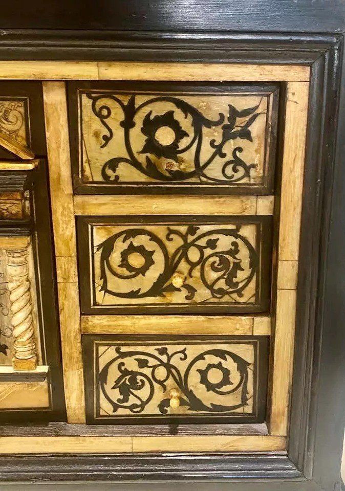 Cabinet De Table Ancien En ébène Et Ivoire, Italie Du Nord, Fin 17e Siècle-photo-2