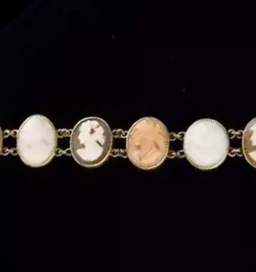 Antique Cameo Bracelet 15 Ct Gold Victorian. Adorned With 13 Shell Cameos Links-photo-2