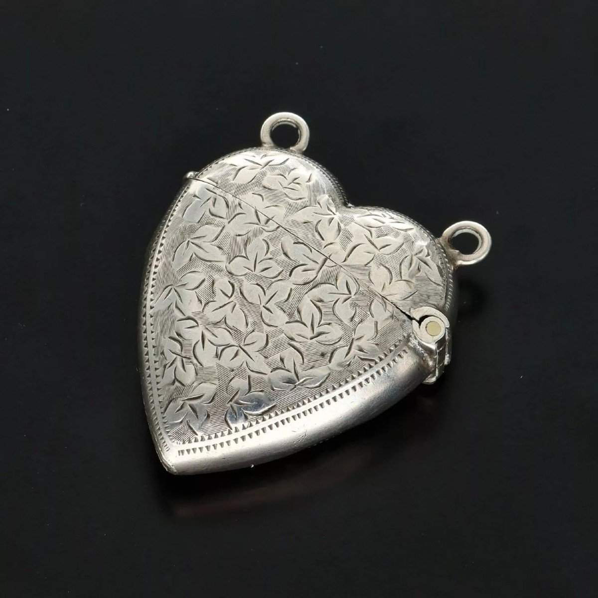 Victorian Silver Heart Shaped Vesta Case