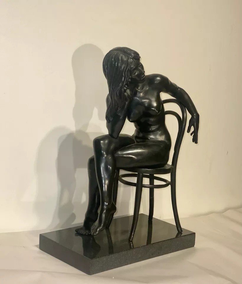 étude En Bronze d'Une Femme Nue Assise Avec De Longs Cheveux Ondulants Par Ronald Cameron-photo-6