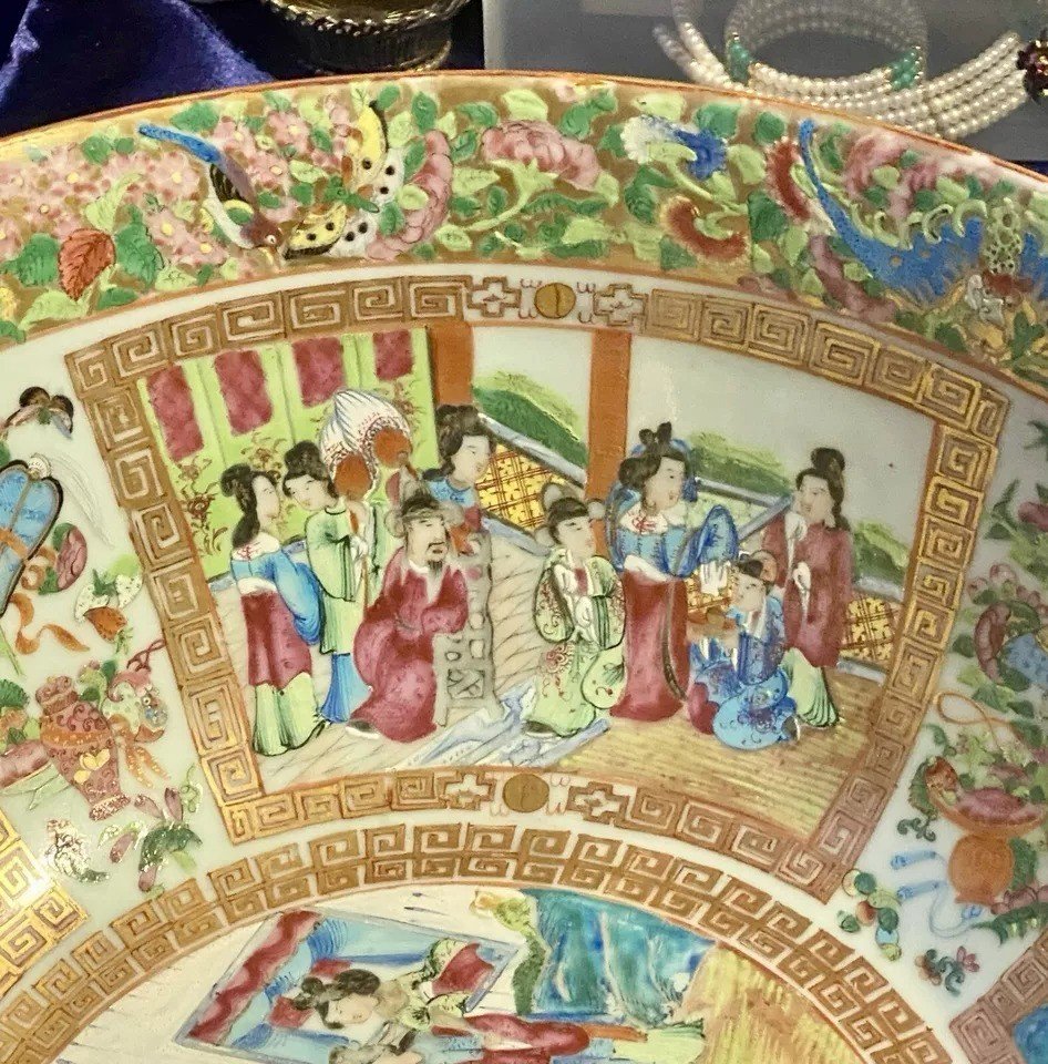 Ancien Bol à Punch En Porcelaine Rose Medallion Cantonais d'Exportation Qing, 15,5" Diamètre-photo-3
