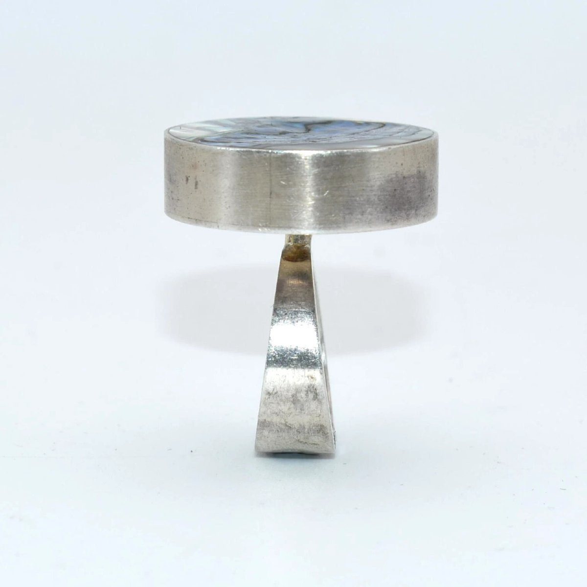 Bague moderniste en argent sterling et nacre d'ormeau – Arne Johansen, milieu du siècle, années-photo-3
