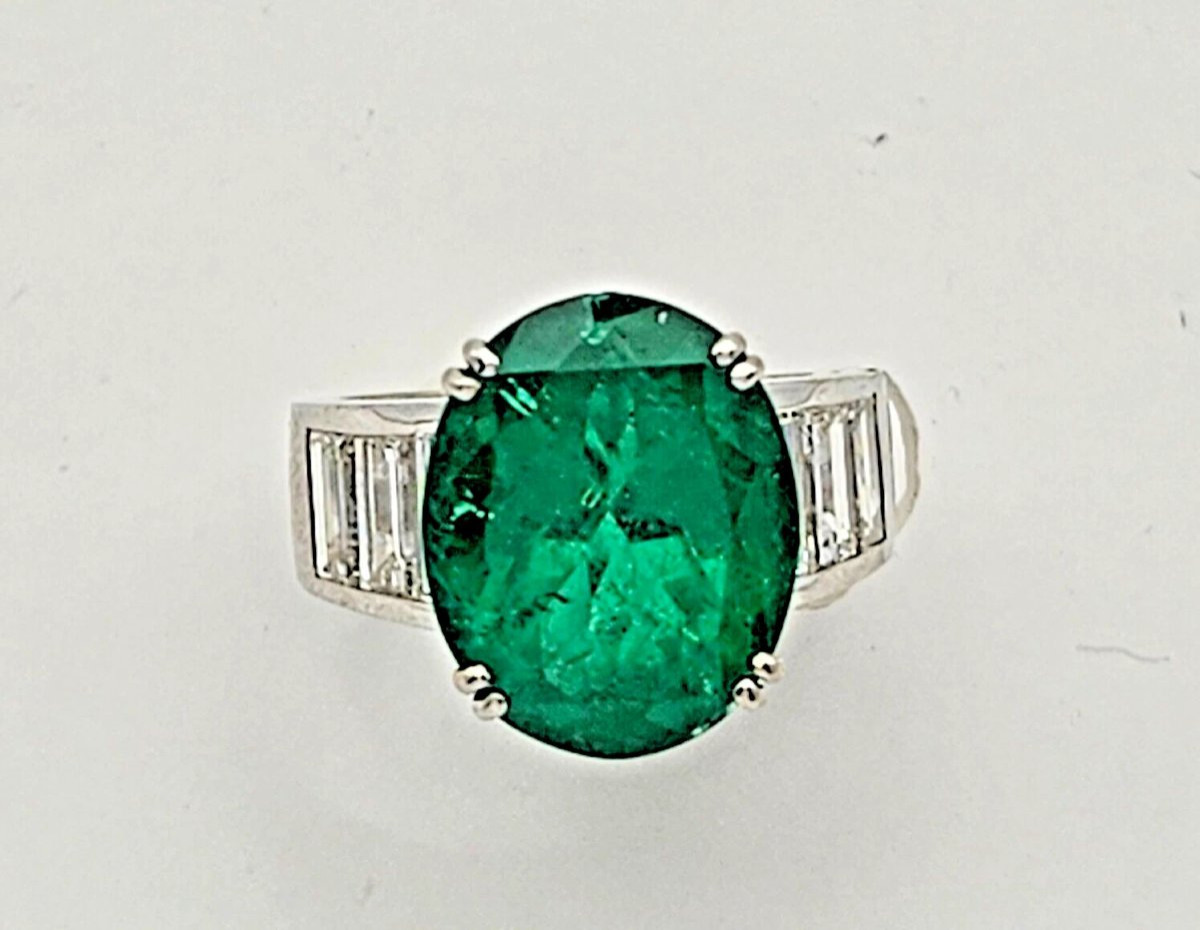 A Natural 8.30 Carat Beryl Columbian Emerald & Diamond Cluster Ring Certified-photo-1