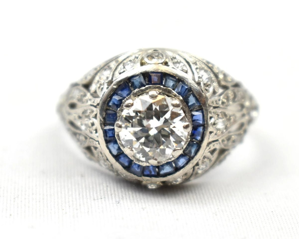 Bague Art déco rare en platine avec diamants et saphirs de 1,5 ct, sertie d'une cible, vers 192-photo-1