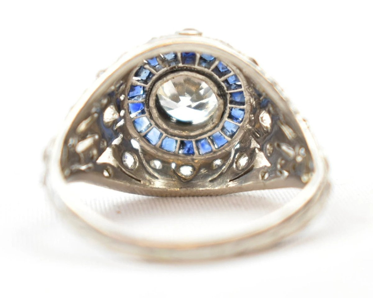 Bague Art déco rare en platine avec diamants et saphirs de 1,5 ct, sertie d'une cible, vers 192-photo-3