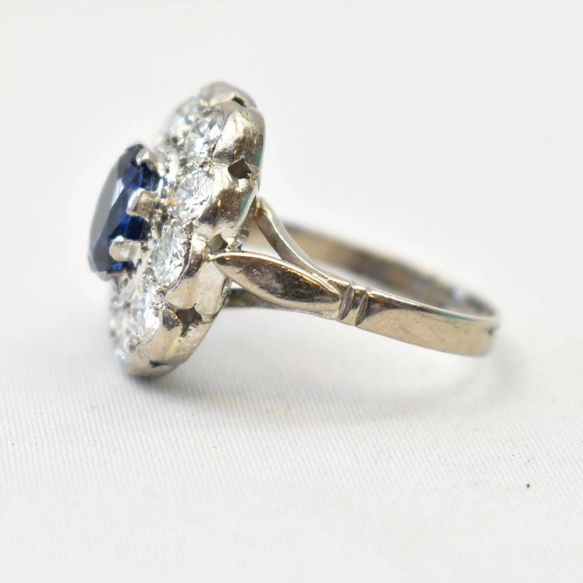 1930s 18ct White Gold Sapphire & Diamond Cluster Ring 3.80ct Total Wgi Certified-photo-3
