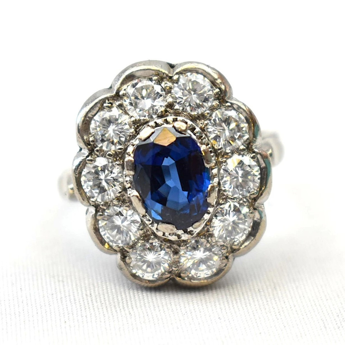 1930s 18ct White Gold Sapphire & Diamond Cluster Ring 3.80ct Total Wgi Certified