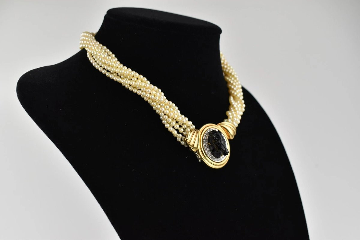 Chaumet, collier ras-du-cou diamants & perles, camée onyx noir tête de cheval, halo diamants-photo-3