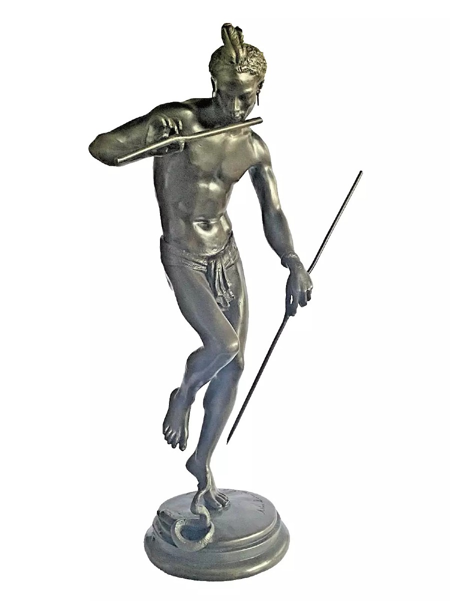 Sculpture antique en bronze « Le charmeur de serpents » Charles Arthur Bourgeois, vers 19e
