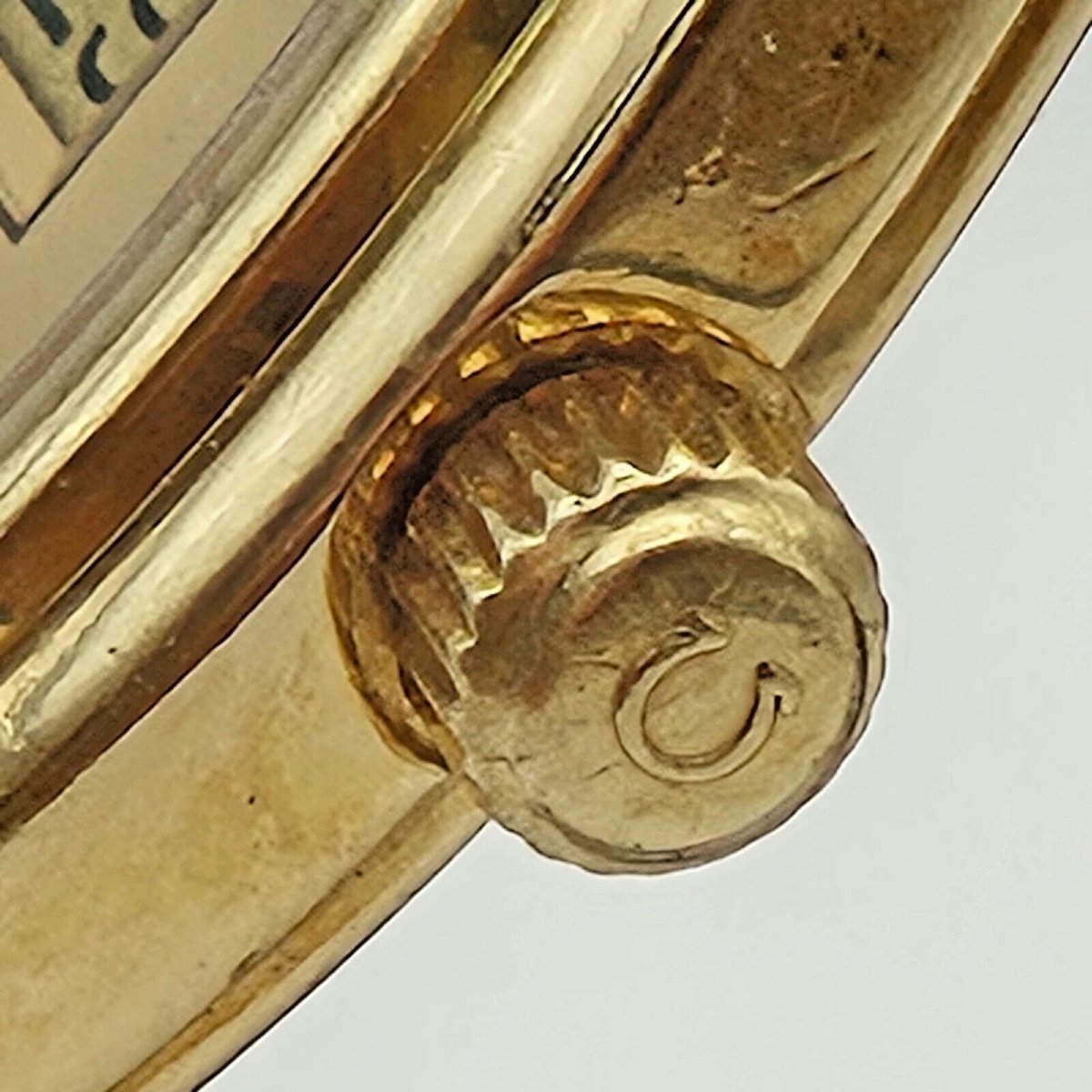 Omega Seamaster 33 mm, quartz, cadran champagne, bracelet cuir, or massif 18 carats, vers 1990-photo-5