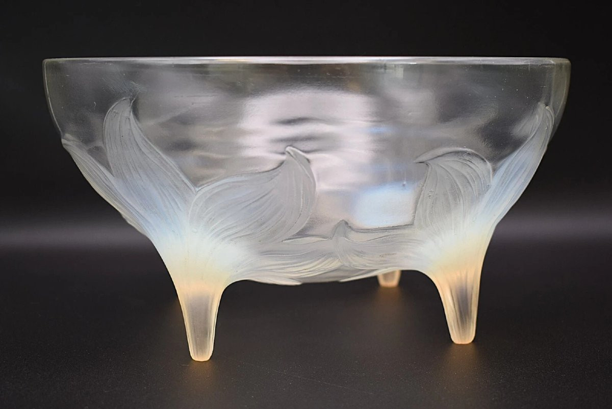 R. Lalique Art Deco Lys Footed Bowl Decorated W/ 4 Large Flower Heads Circa 1924-photo-4