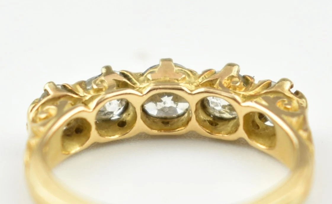 Bague antique en or jaune 18 carats sertie de cinq diamants, style victorien tardif-photo-3