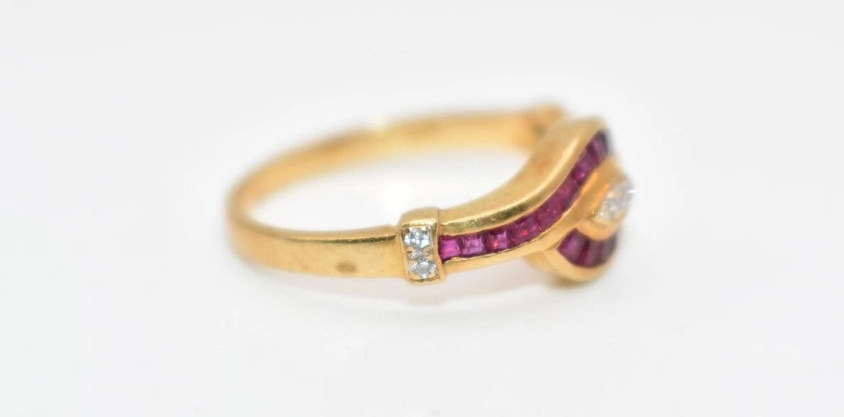 Antique 18ct Gold Set Ruby & Old Cut Diamond Crossover Cluster Ring Size: M-photo-4