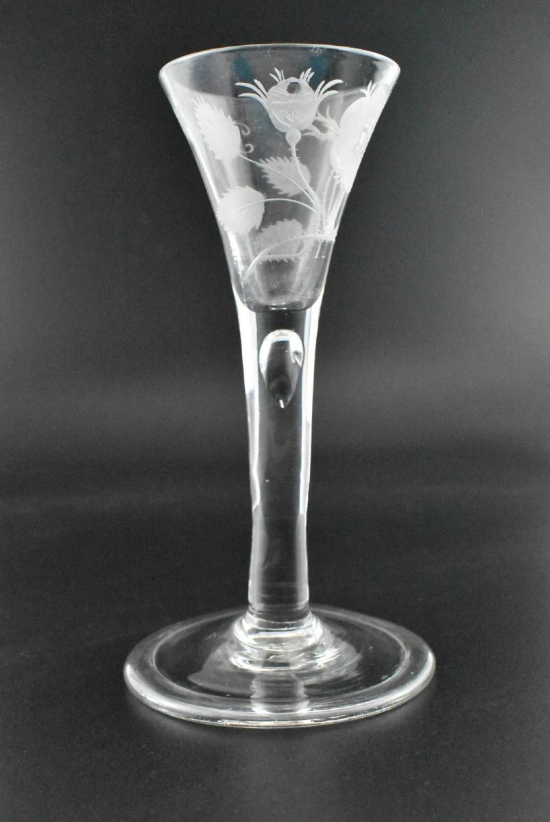 Verre à vin Jacobite 18c avec gerbe de rose gravée, devise « Fiat » et pied en forme de larme-photo-3