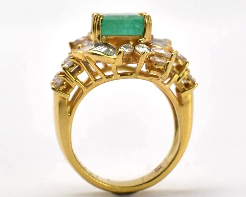 18kt Yellow Gold Set Fine Columbian Emerald & Diamond Drop Neckchain-photo-7