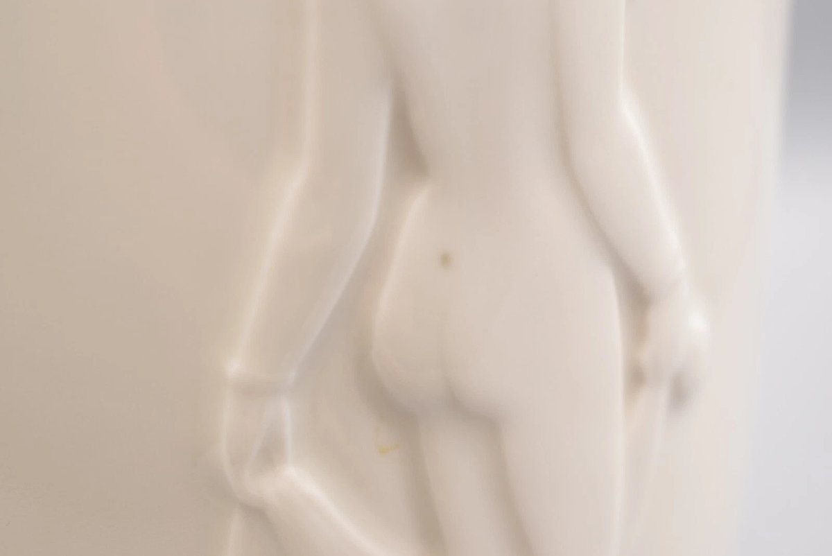 Vase en porcelaine blanche Royal Copenhagen par Hans Henrik Hansen-photo-1