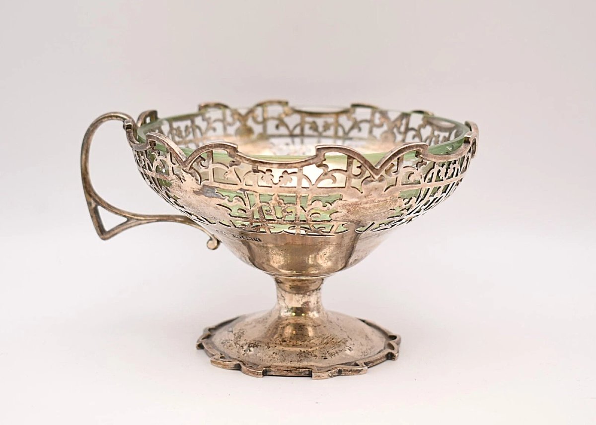 Paire de plats à dessert antiques en argent sterling de style George V, datant de 1933, avec do-photo-2