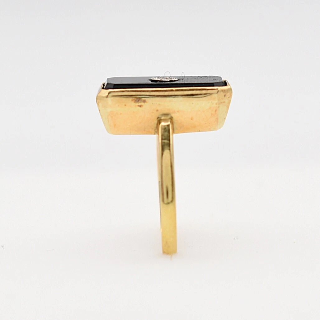 Antique Victorian 9ct Yellow Gold Black Onyx Ring Set With A Single Diamond-photo-4