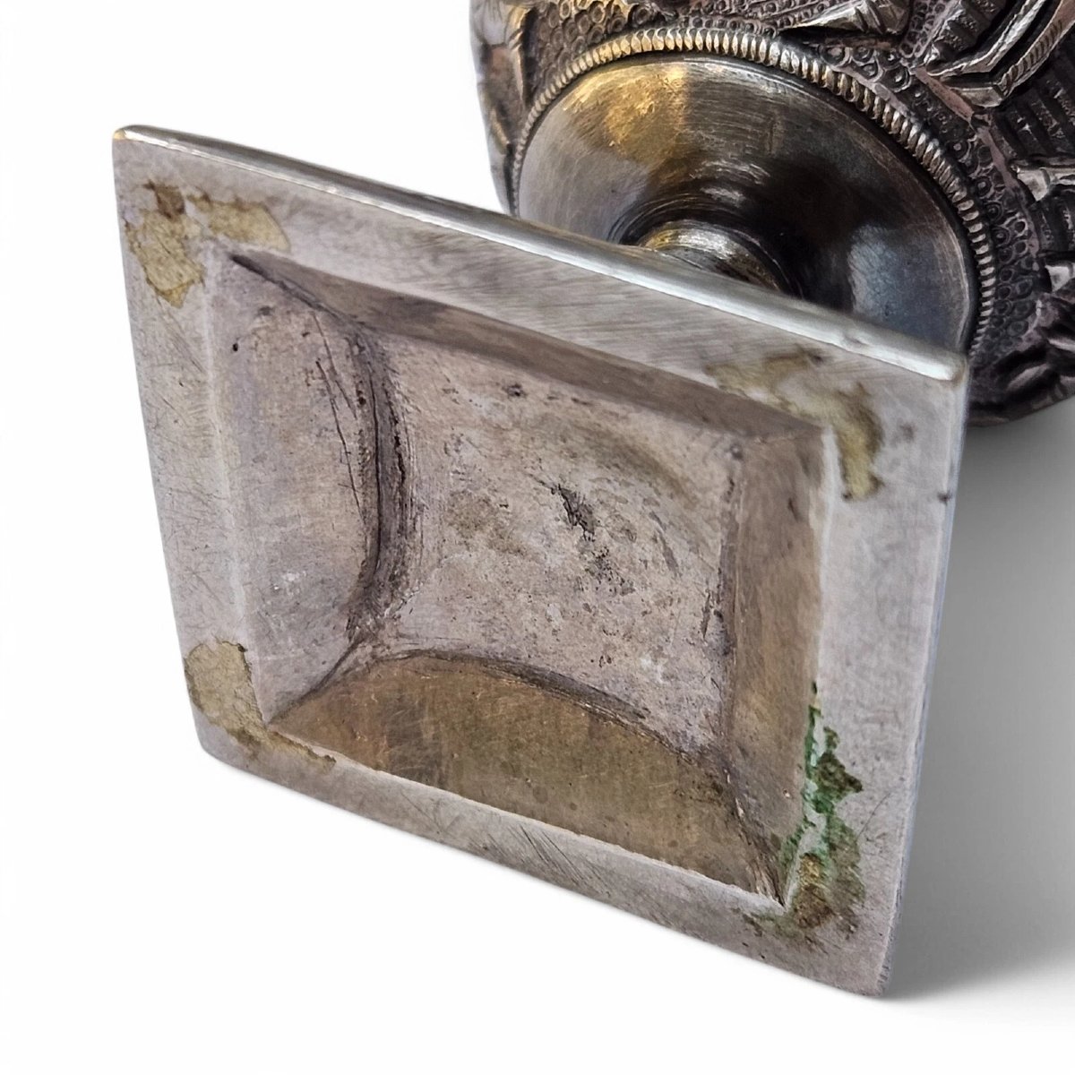 Antique Indian Colonial Silver Betel Nut Container – Intricately Embossed Folklo-photo-2